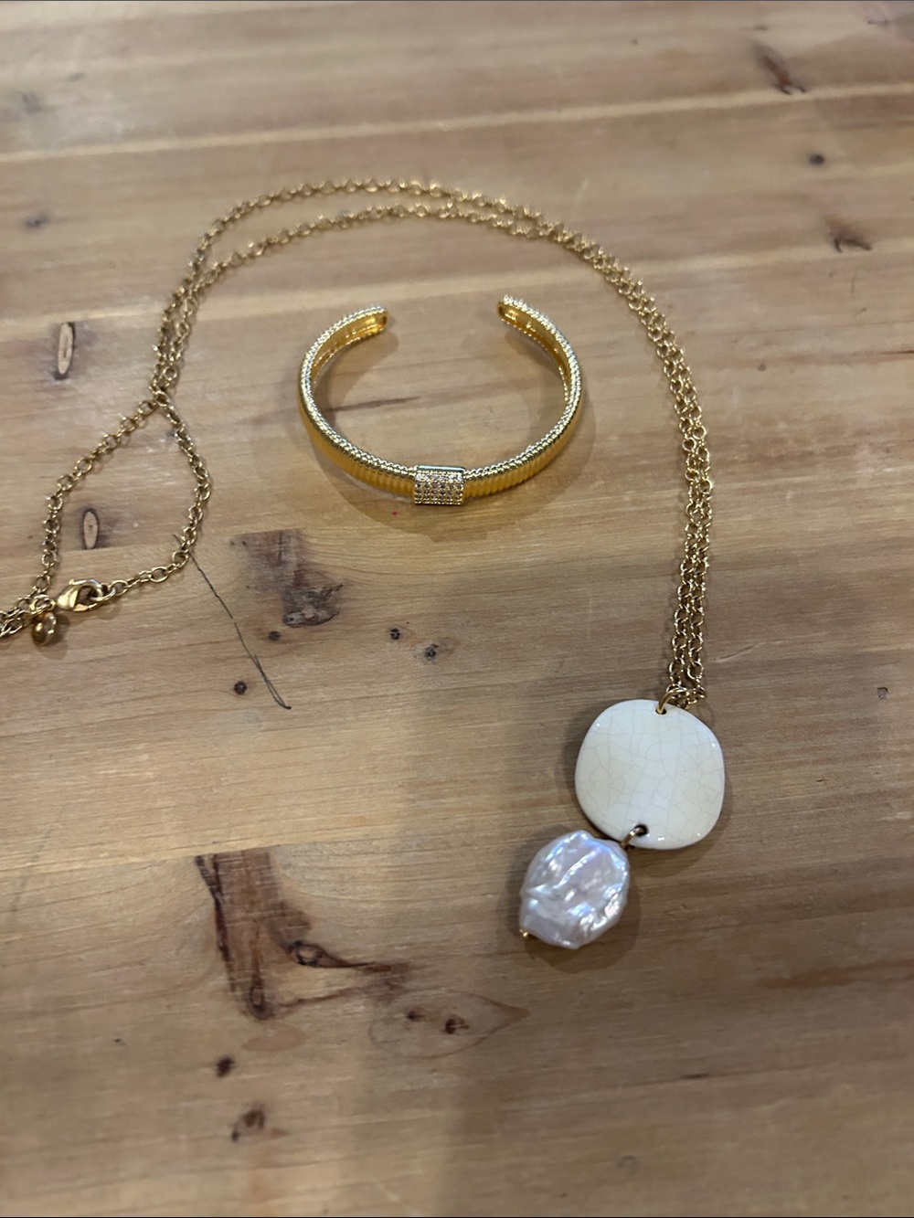 LOFT Gold-Tone Necklace with Cream Pendant and Pearl Drop